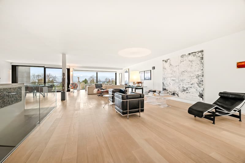 Superbe duplex de 328 m2 avec jardins et vue lac au coeur de Corsier (8)