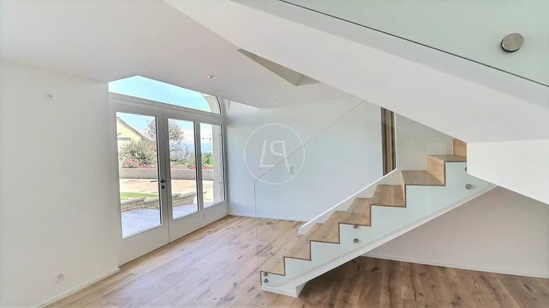 Appartamento duplex ristrutturato con vista lago vicino a Rolle (2)