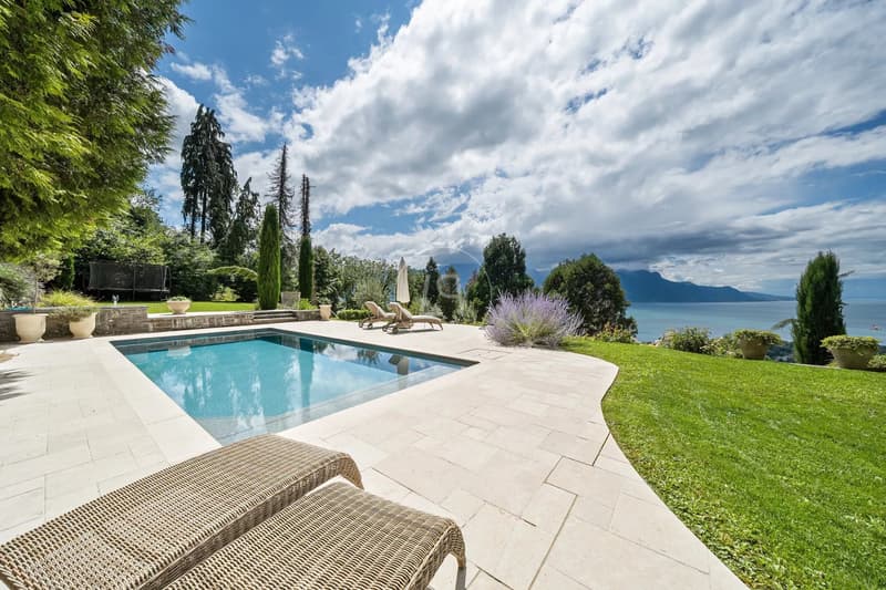 Superba proprietà con piscina e vista panoramica su Montreux (1)