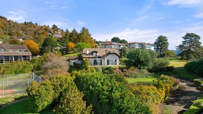 Villa molto bella con vista panoramica a Grandvaux (2)
