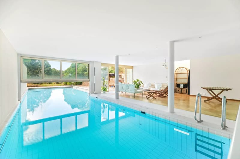 Proprietà affascinante da ristrutturare, vista e piscina interna a St-Légier (13)