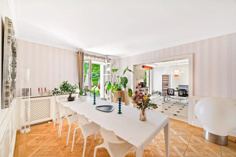 Proprietà elegante con piscina in un ambiente verde a Losanna (10)