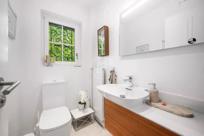 Superba proprietà in un ambiente smeraldino con vista lago ad Aubonne (12)