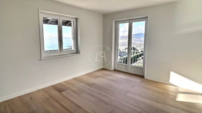 Bella proprietà ristrutturata con vista panoramica a Chernex (11)