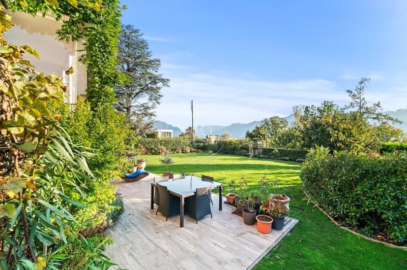 Bella casa del vignaiolo ristrutturata nel cuore di St-Légier (4)
