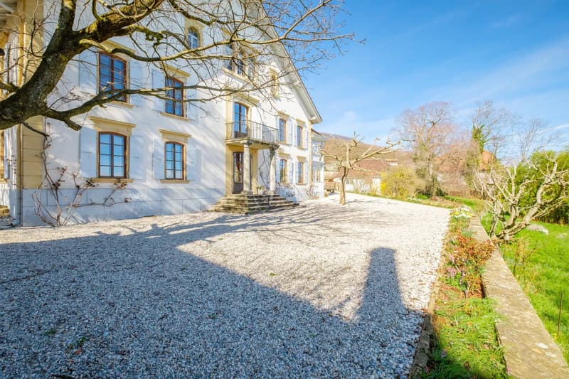 Listed Herrenhaus auf fast einem Hektar Grundstück ? 35 Minuten von Lausanne (4)