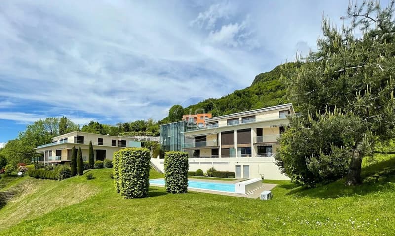 Dachboden mit 200 m2 Terrasse und atemberaubendem Blick in Montreux (1)