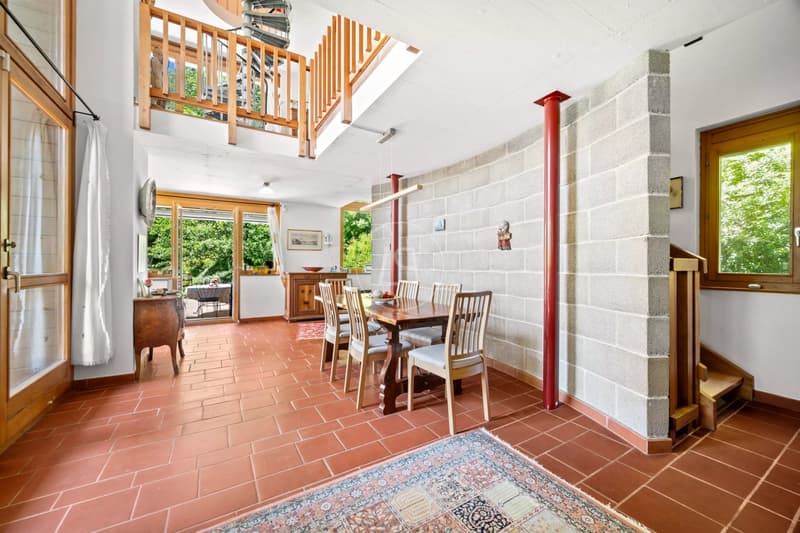Schönes Familienhaus mit Pool in der Nähe von Rolle (3)