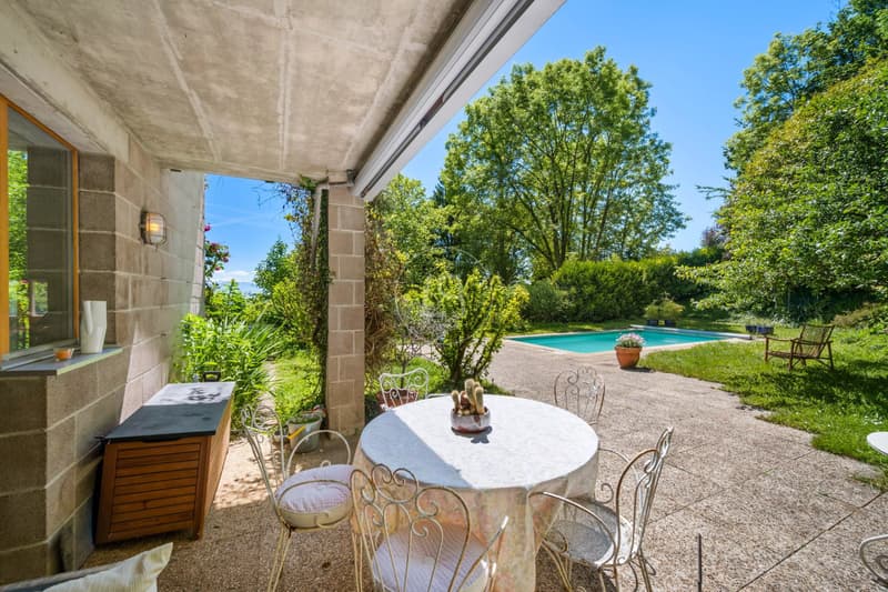 Schönes Familienhaus mit Pool in der Nähe von Rolle (6)