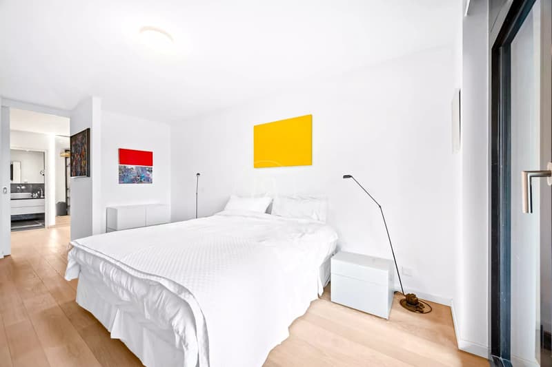 Superbe 328 m2 Doppelhaushälfte mit Gärten und Seeblick im Herzen von Corsier (12)