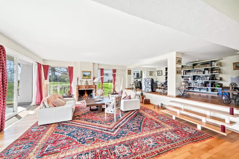 Bella proprietà familiare con tennis e vista sul lago, vicino a Morges (4)