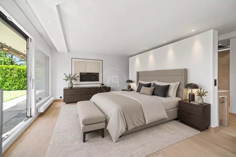 Beautiful 6,5 rooms duplex, pool, garden in the heart of Champel (11)