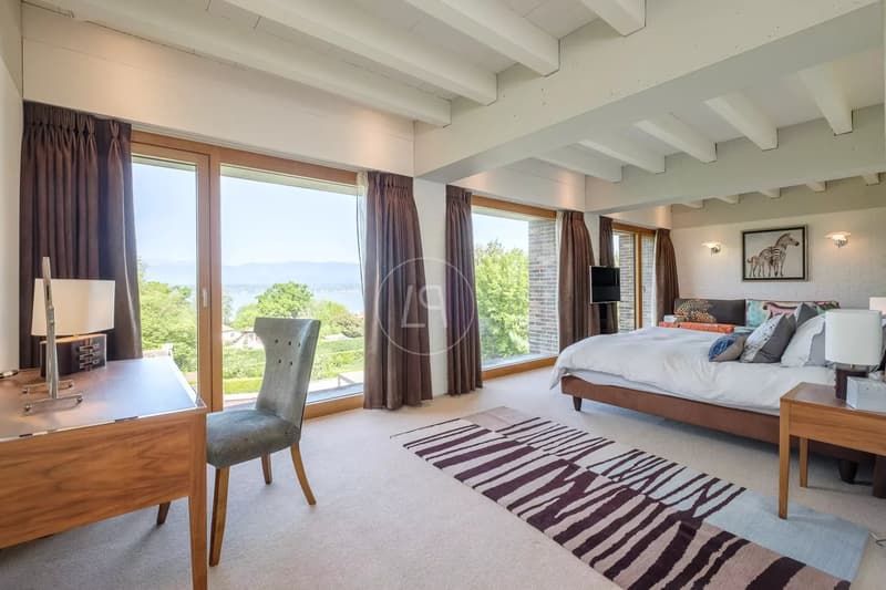 Unique architect-designed villa, lake view, spa, pool, , Left Bank (11)
