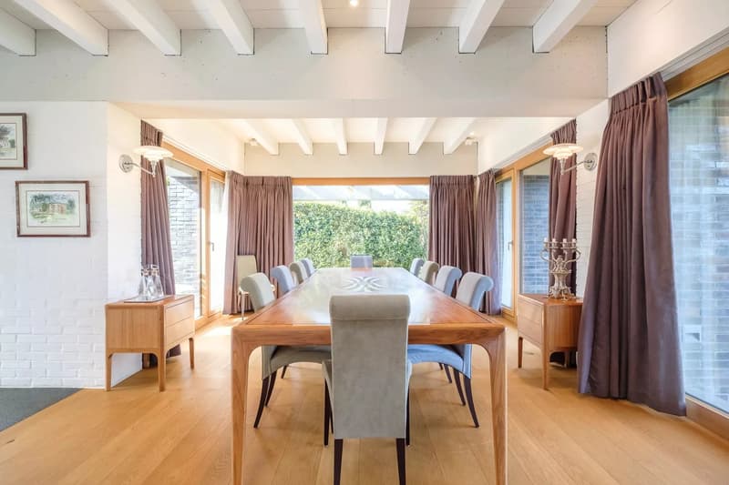 Unique architect-designed villa, lake view, spa, pool, , Left Bank (7)
