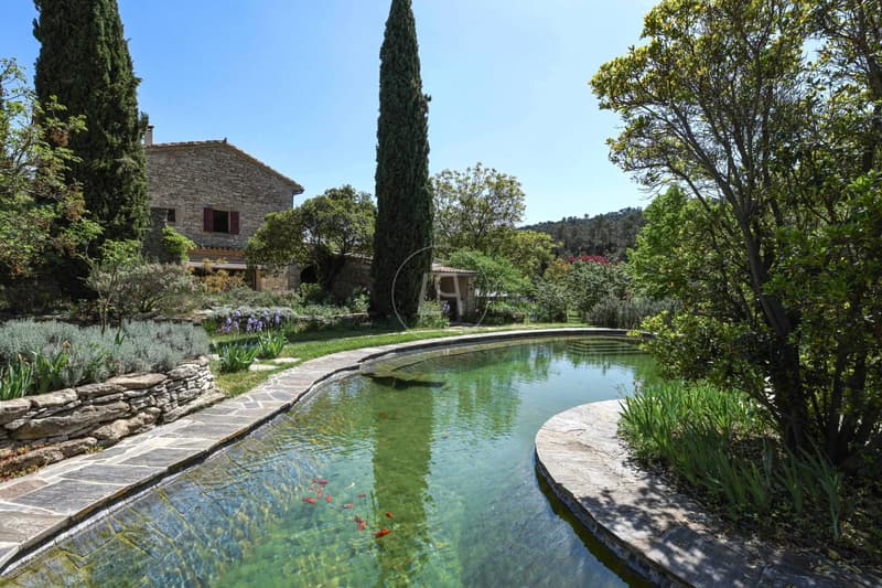 Superbe domaine de campagne de 7 hectares dans la région du Gard, France (6)