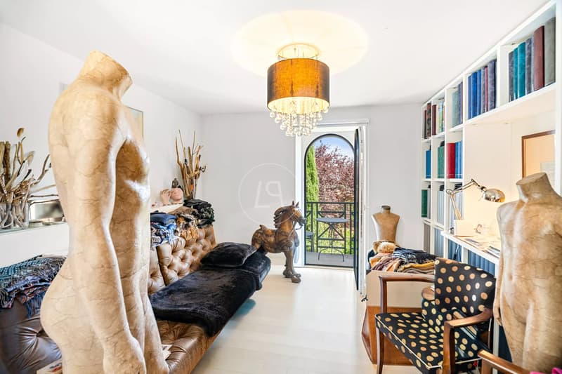 Elegant Character property near Morges with panoramic Alpine views (11)
