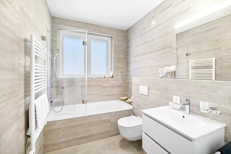 Elegantes 4.5-Zimmer-Apartment mit Panoramablick auf den Genfersee in Puidoux (11)
