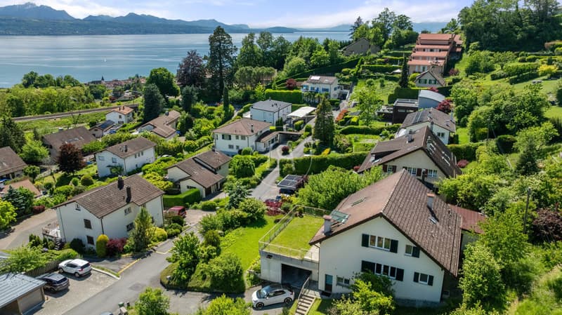 Très belle villa familiale avec vue panoramique à Lutry (1)