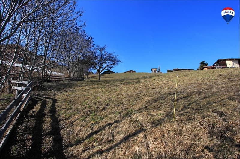 Building plot in zone H 30 (H 40) (2)