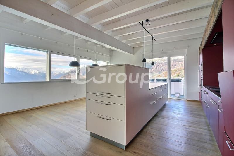 Splendido appartamento attico di 4.5 locali di 217 m2 (3)