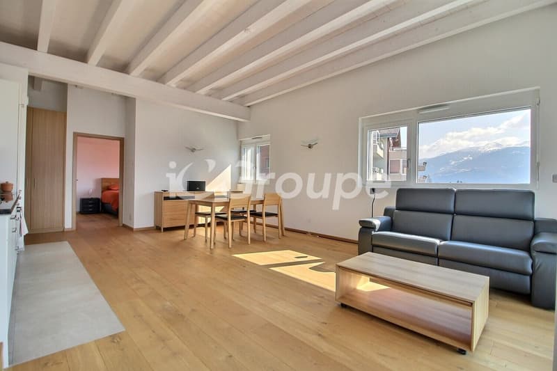 Splendid 4.5-room attic apartment of 119 m2 (2)