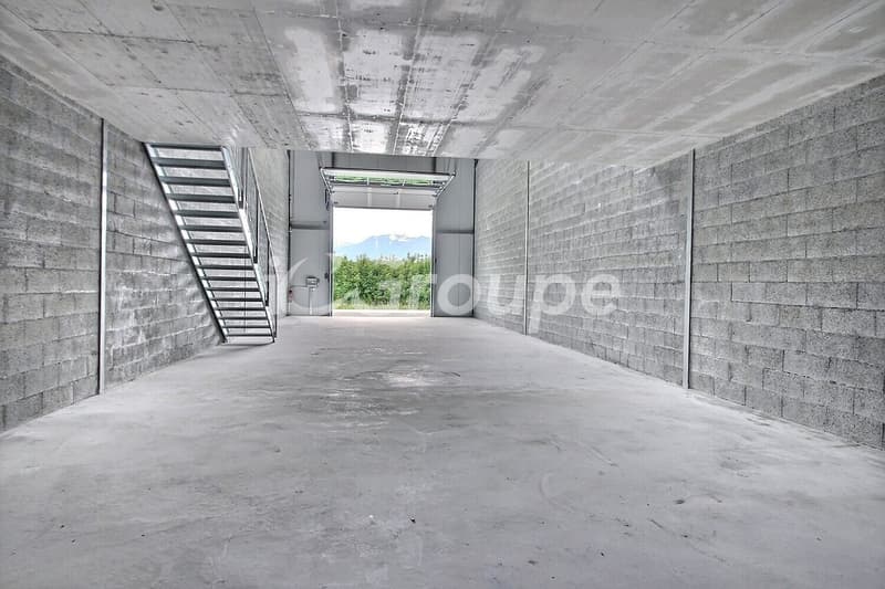 Kleine Lagerbox 143.1 m² / Werkstatt in Saxon | Verfügbar ab sofort (8)
