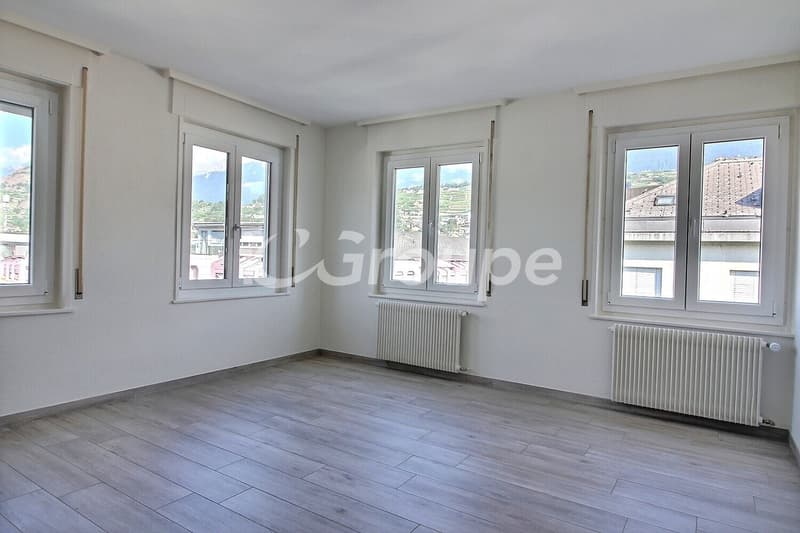 Bel appartement de 3.5 pièces rénové en location à Sion (3)