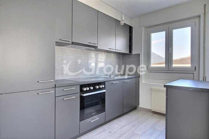 Bel appartement de 3.5 pièces rénové en location à Sion (1)