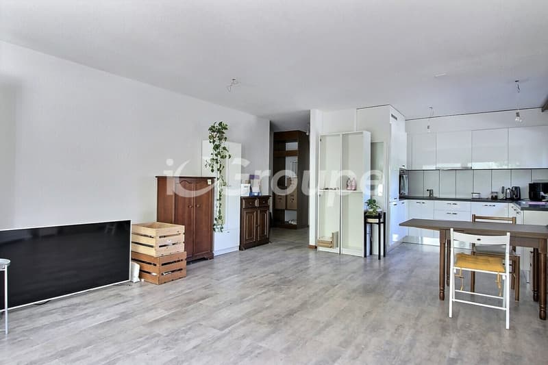 Wohnung mit 3.5 Zimmern im Erdgeschoss in einer ruhigen Nachbarschaft (2)