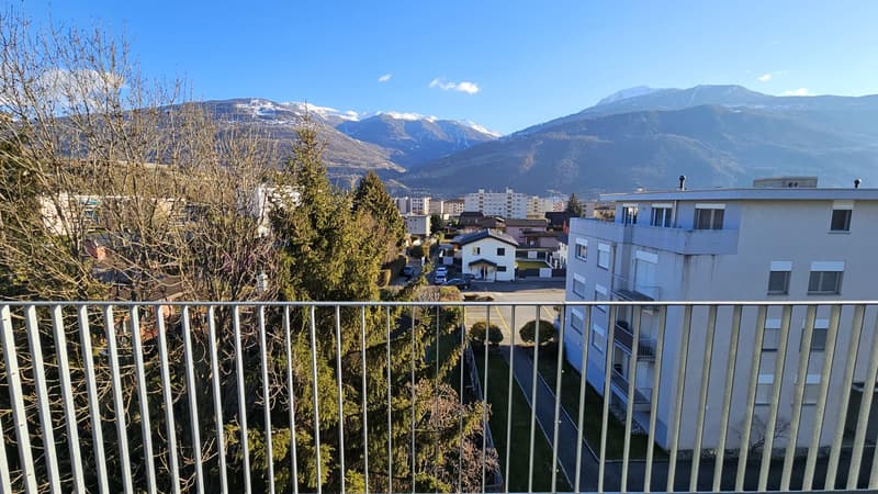 Meraviglioso attico di 4,5 locali con grande balcone (8)