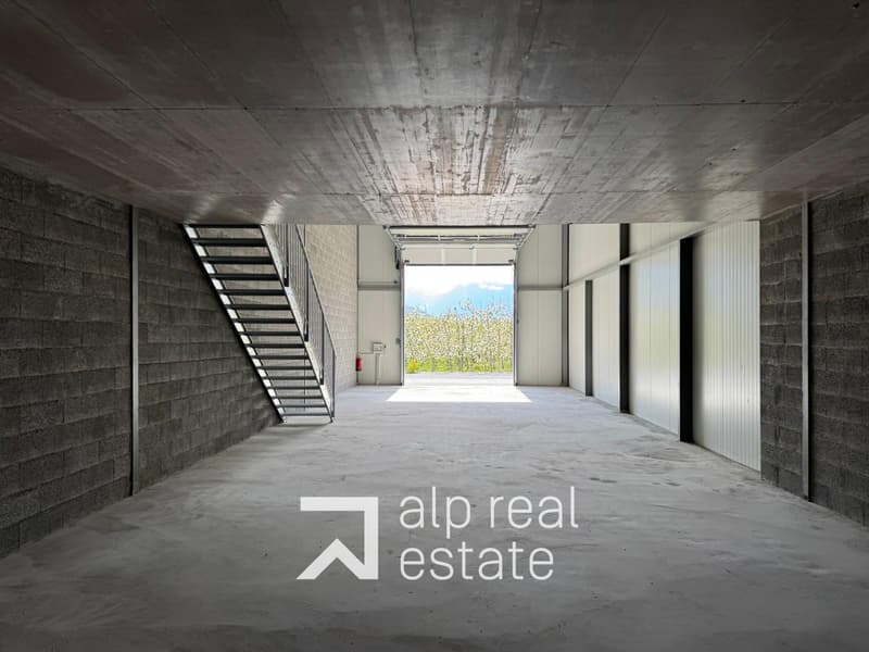 Spazio modulare di 160m² - Flessibilità & accessibilità strategica A9 (2)