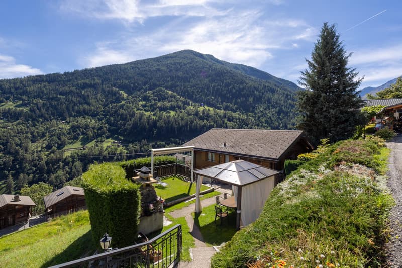 Charming chalet available as a secondary residence (4)