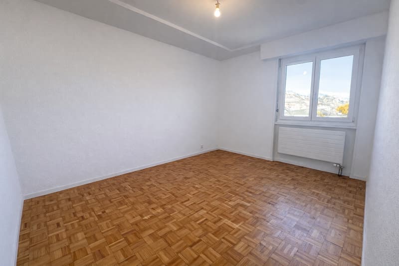 Ampio appartamento di 4.5 locali con balcone (9)