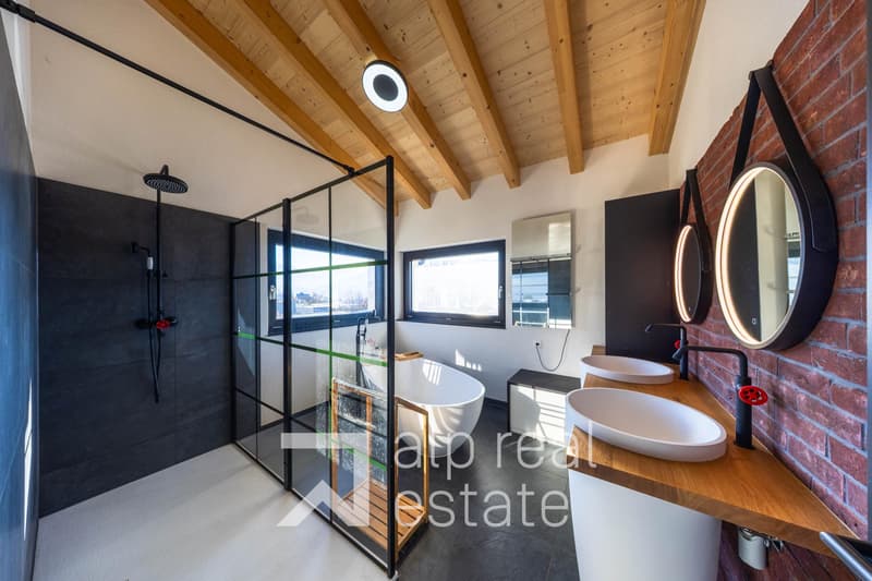 Villa nuova di lusso con vista spettacolare sul lago del Louché e le Alpi (6)