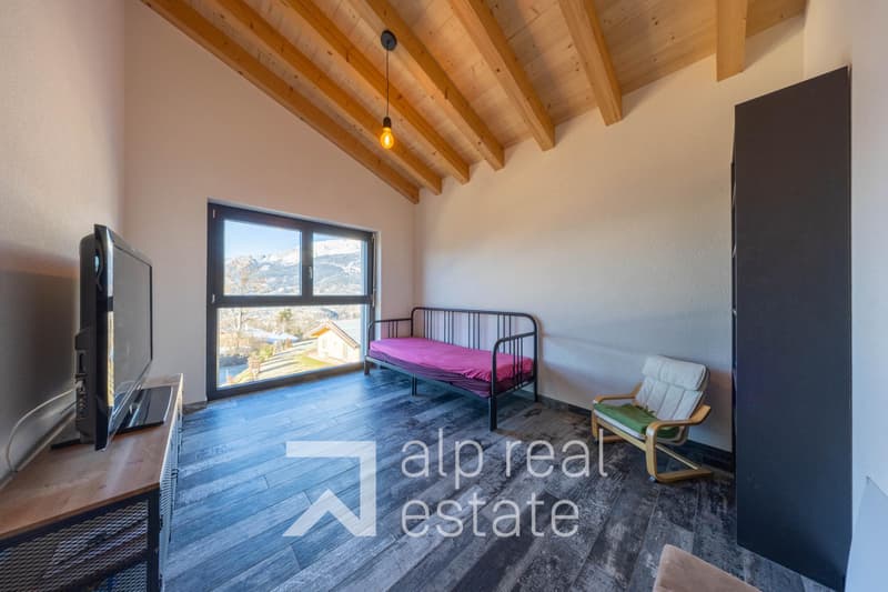 Villa nuova di lusso con vista spettacolare sul lago del Louché e le Alpi (8)