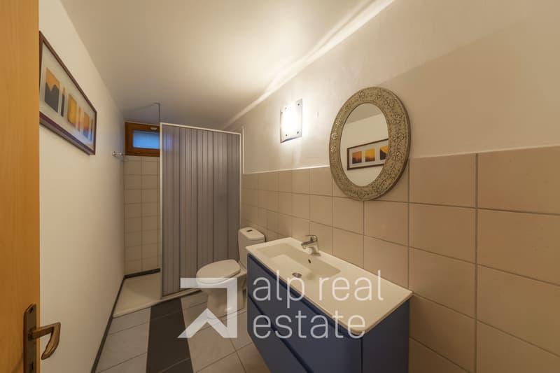 Bella casa familiare con veranda riscaldato e vista aperta (9)