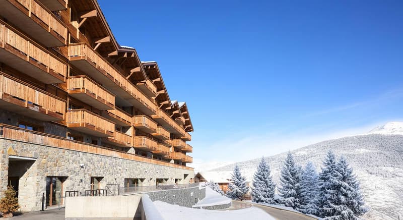 Attic with panoramic view in hotel residence (12)