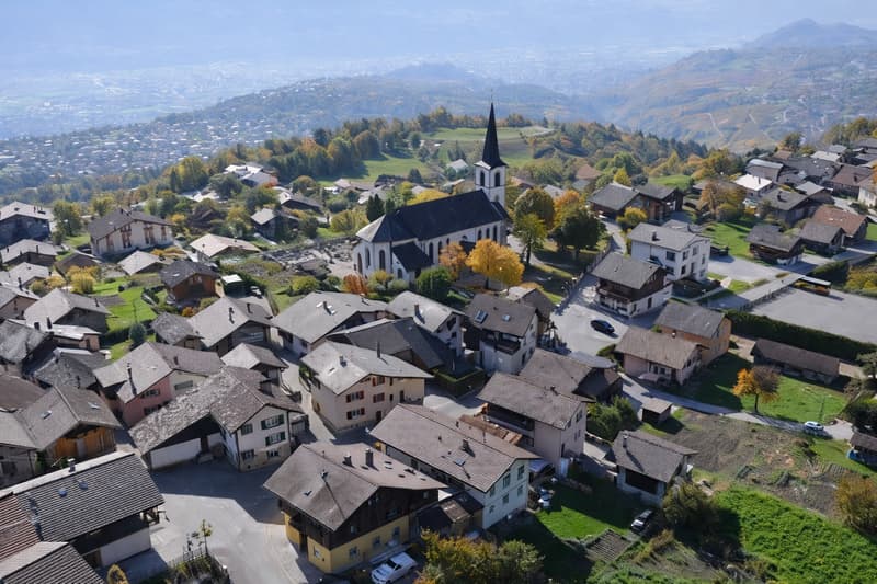 Chalet sur plan avec vue à couper le souffle - résidence principale (10)
