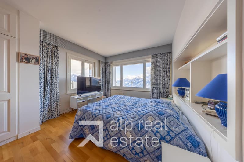 Exceptional attic with breathtaking views of the Alps (7)