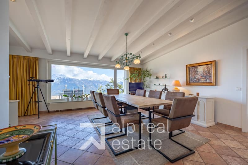 Exceptional attic with breathtaking views of the Alps (2)