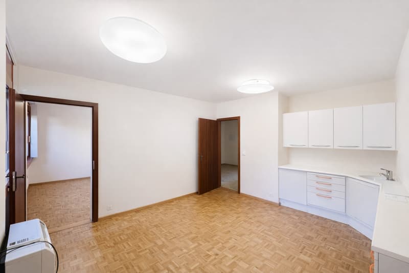 Grande ufficio/studio in centro città (2)