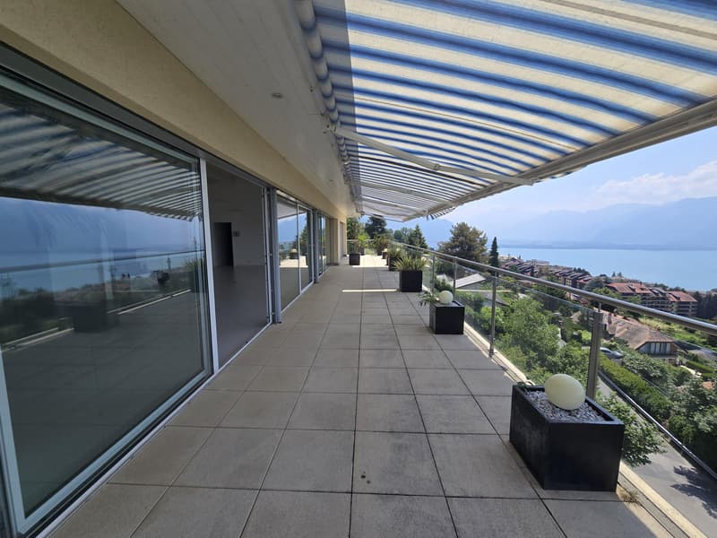 Beautiful apartment with terrace and lake view (2)