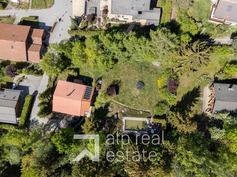 Buildable land - privileged setting and unobstructed view (4)