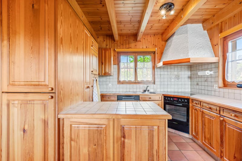 Beautiful log cabin in a quiet location - exceptional situation (7)