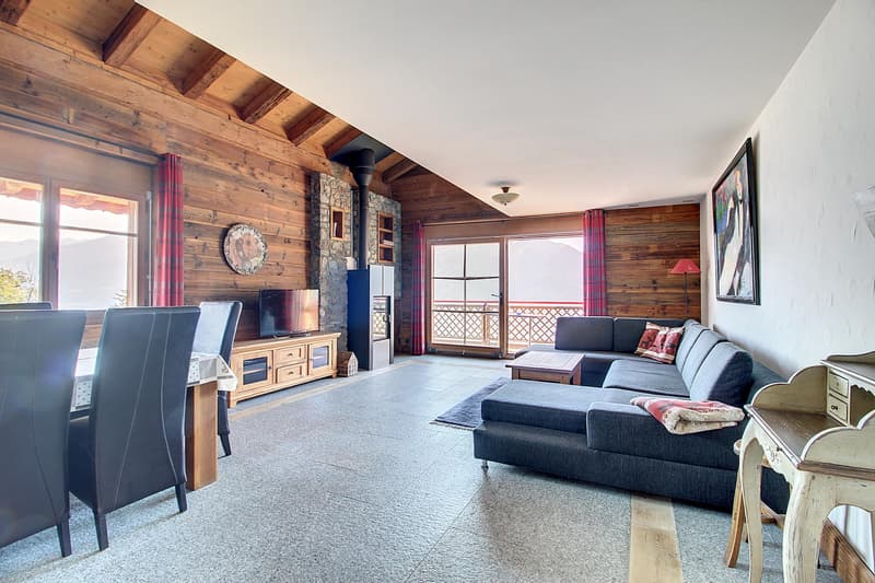 Duplex 5.5 pièces avec balcon et vue panoramique en résidence secondaire (1)