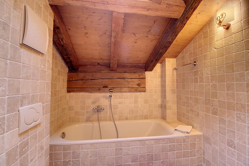 Duplex 5.5 pièces avec balcon et vue panoramique en résidence secondaire (12)