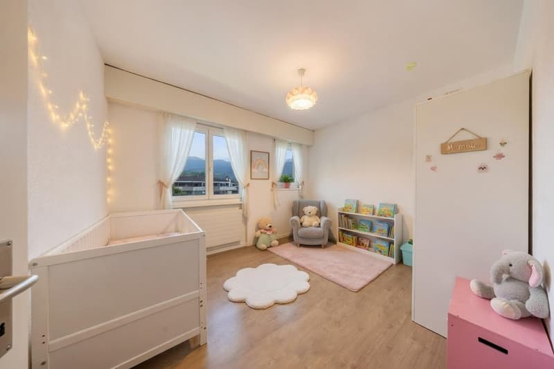 Grand appartement de 4.5 pièces avec balcon (3)