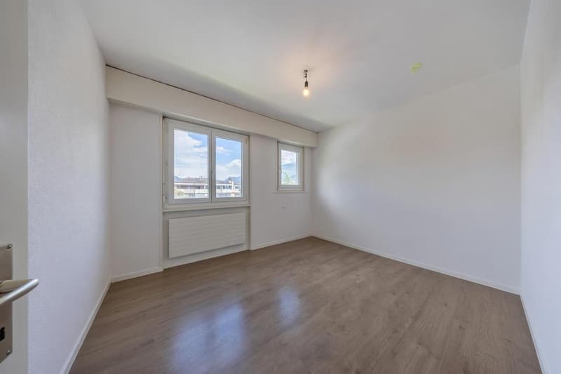 Grand appartement de 4.5 pièces avec balcon (4)