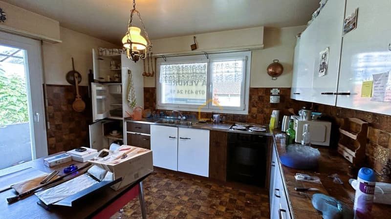 Villa di 2 grandi appartamenti, vicino al centro (11)