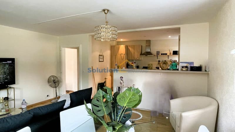 Charming building with 3 apartments and beautiful garden (13)